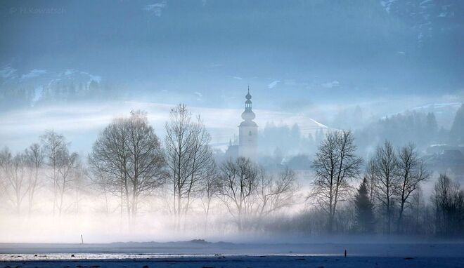 Frühnebel im Licht der Morgensonne