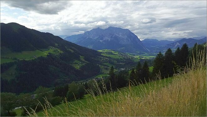 Blick vom Erlsberg ins Ennstal