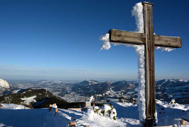 Blick nordwärts ins Salzburgerbecken mit Gaisberg