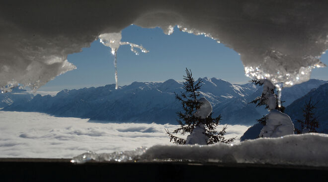 Durchblick auf Lammertal(im Nebel), Tennengebirge