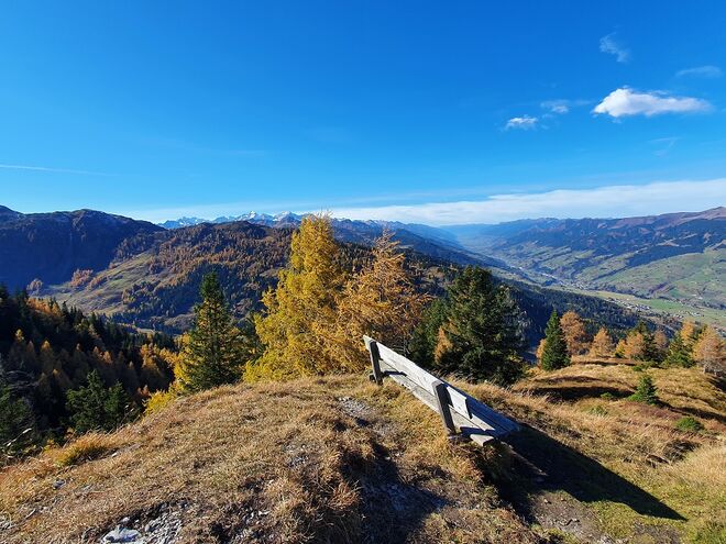 Bankerl mit Aussicht ins Salzachtal