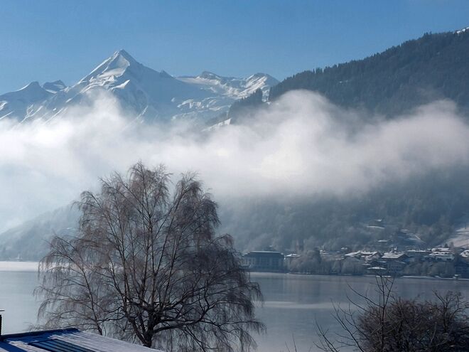 Die Nebel steigen auf überm See