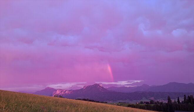 Regenbogen über dem Schober