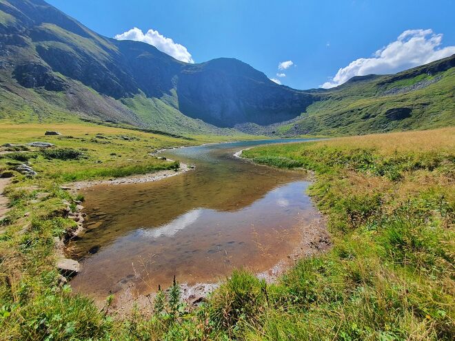 Erfrischender Bergsee