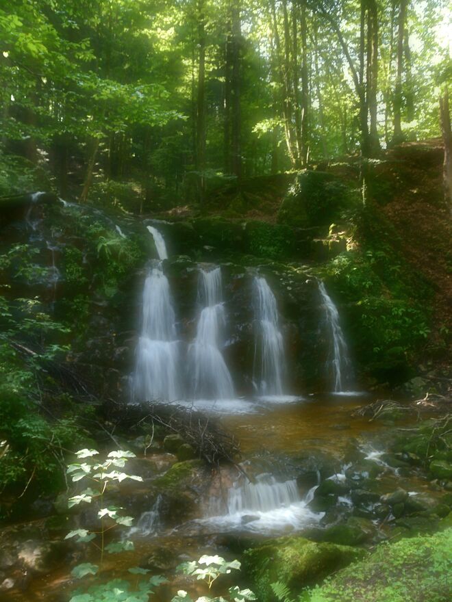 Wildkar-Wasserfall