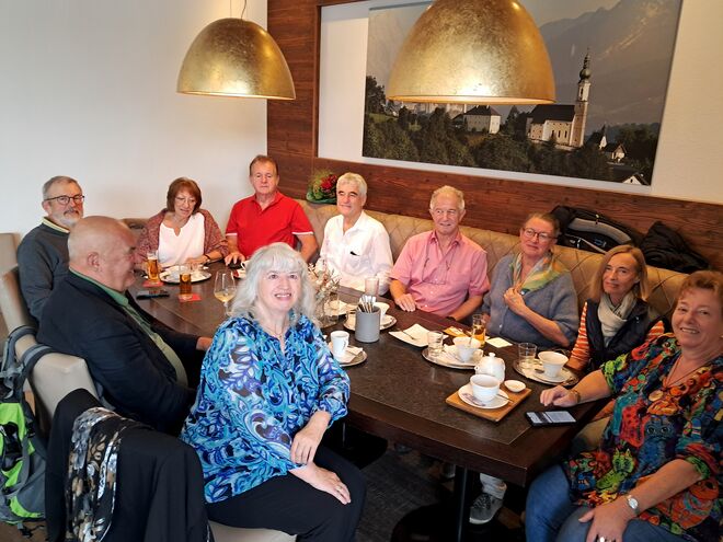 SN "Schöne Heimat" - Bloggertreffen heute vormittag im Cafe`Rösslhuber in Bergheim ( 2)