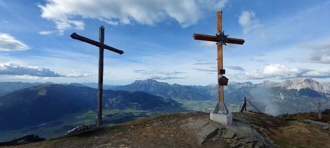 Doppel-Gipfelkreuz