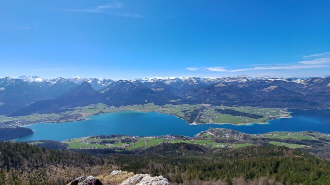 Weiter Blick auf den Wolfgangsee