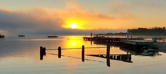 Sonnenaufgang am See