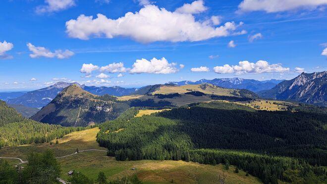 Spätsommerlicher Blick auf die Postalm