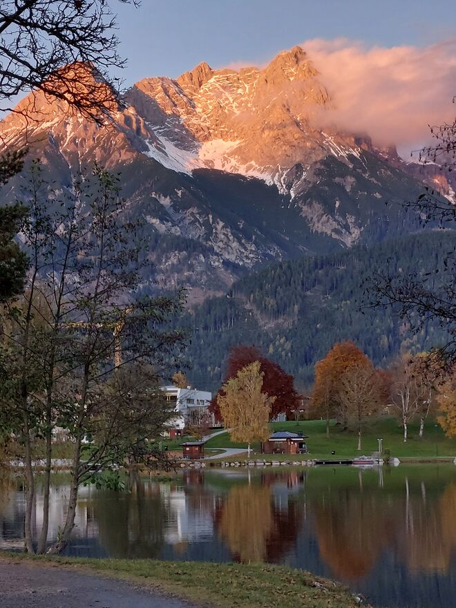 Nur die Gipfel leuchten noch ...