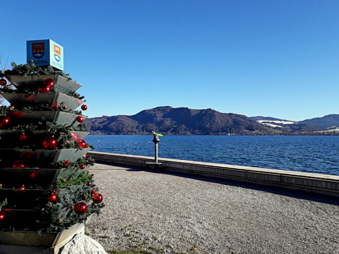 Weihnachtspyramide in Attersee