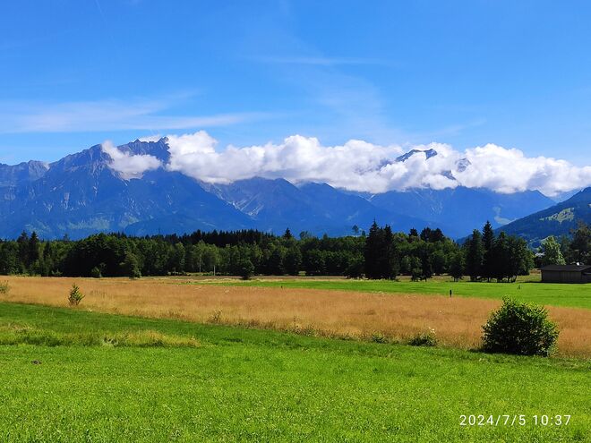 Blick vom Radweg in Kirchham zum Steinernen Meer