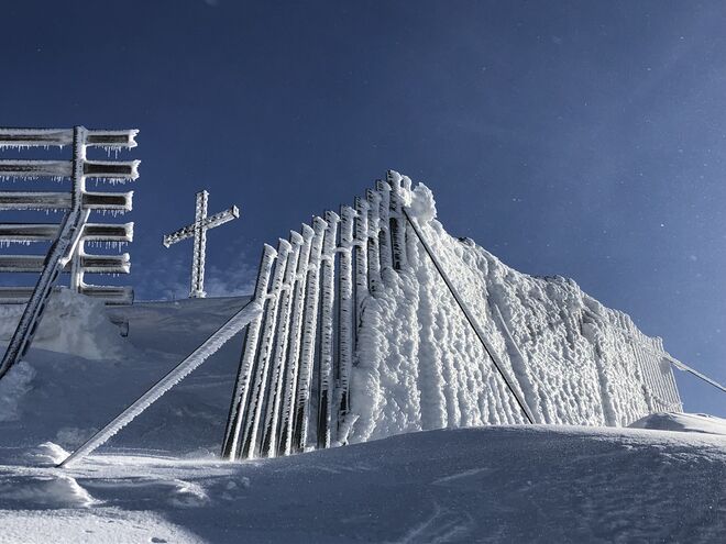 Schneezauber am Gipfel