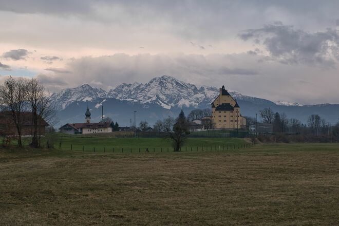 Elsbethen mit dem Schloss Goldenstein