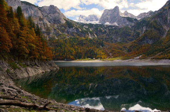 Farbenspiele am Gosausee.