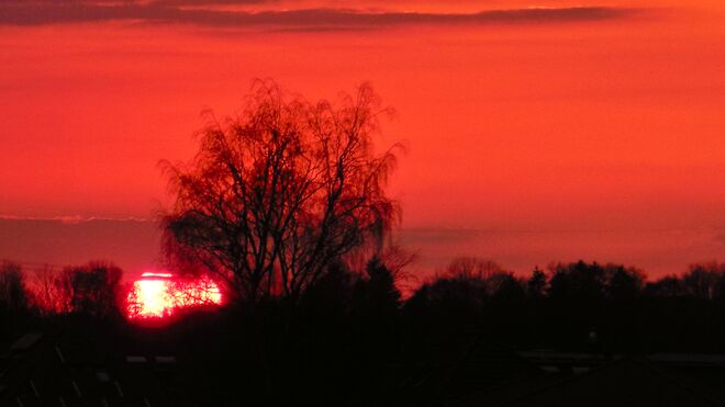 Faszinierender Sonnenuntergang heute über Eugendorf