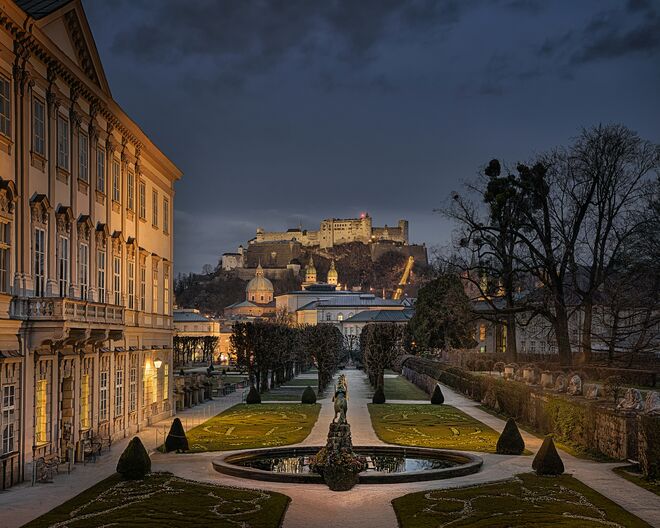Schloß Mirabell bei Nacht