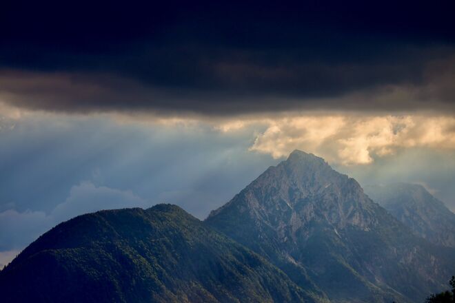 Dunkle Wolken.....