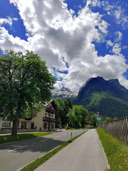 Highway To Hill