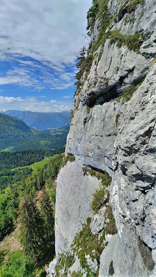 In der Wand