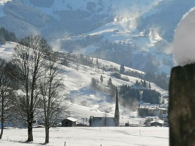 Schneekanonen bei der Arbeit
