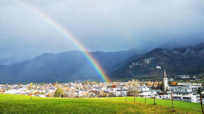 Saalfelden mit Mega-Regenbogen