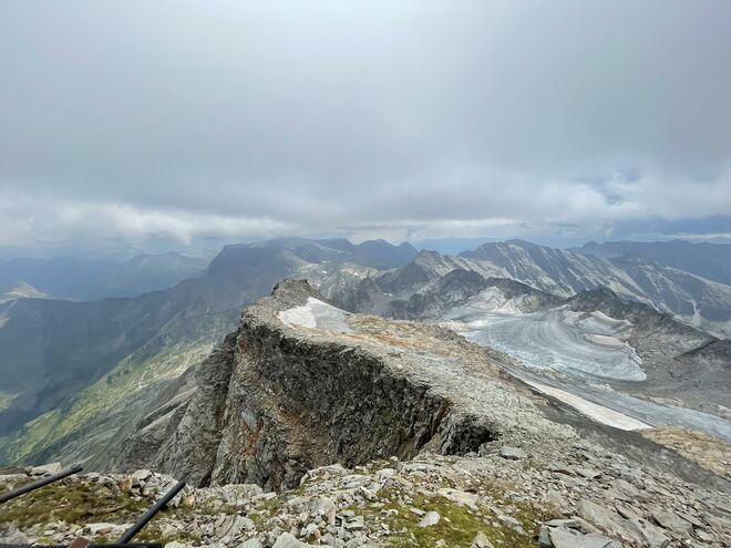 Traurige Gletscherreste am Sonnblick