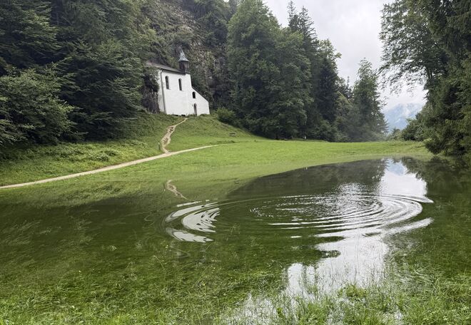 Ort der Entlastung (den schweren Stein ins Wasser geworfen!)