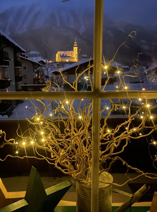 Weihnachtliche Fensterblicke