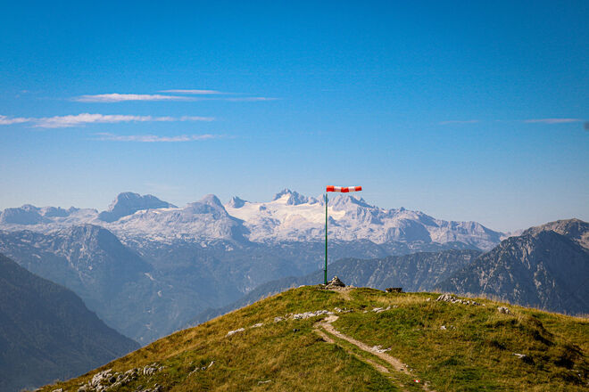 Gut bewacht vom Dachstein...