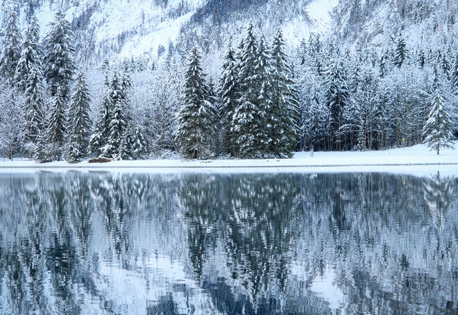 Am See entlang...