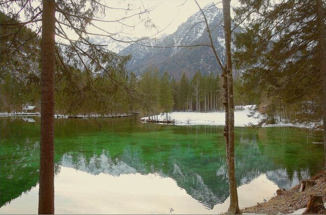 ... kaltes Kalkwassergrün