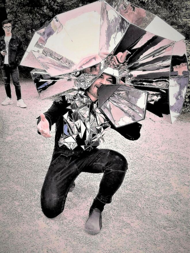 Charmanter Kniefall