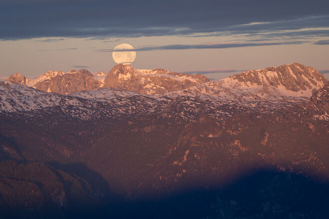 der Mond über dem Hagengebirge