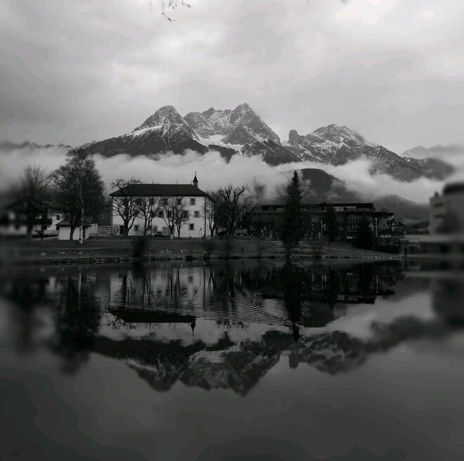 Schloss Ritzen am Ritzensee S/W