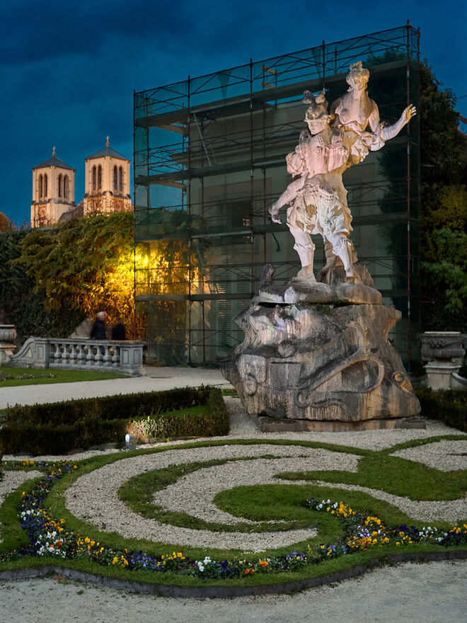 Paris raubt Helena