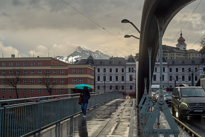 Von der Karolinenbrücke