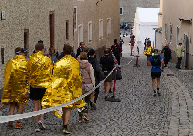 Goldbedeckt