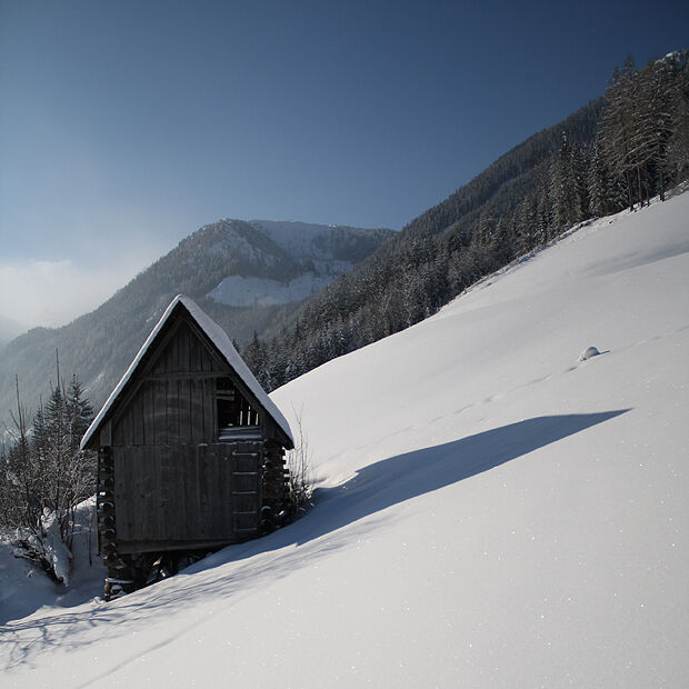 Stadel im Steilhang