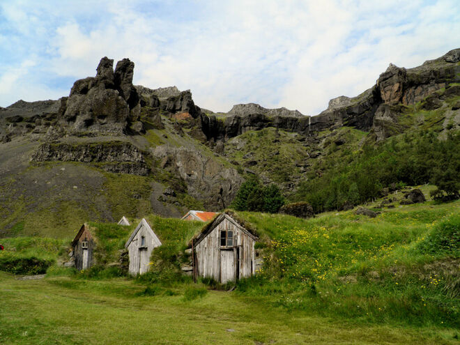 alte häuser auf island