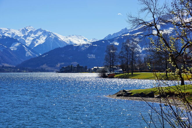 Glitzern am See