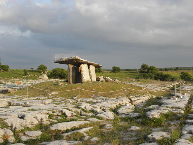 Poulnabrone Dolmen
