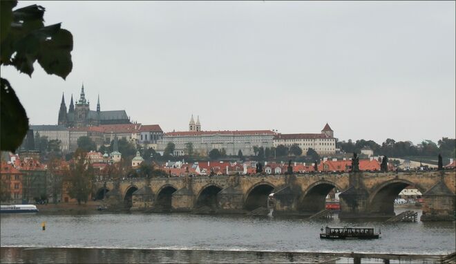 Prag mit Karlbrücke