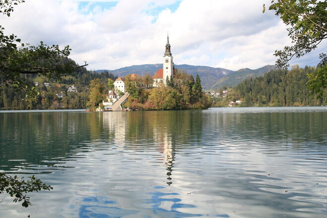 Mariä-Himmelfahrts-Kirche auf der Insel