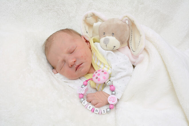 Leni Sophie Neuhauser