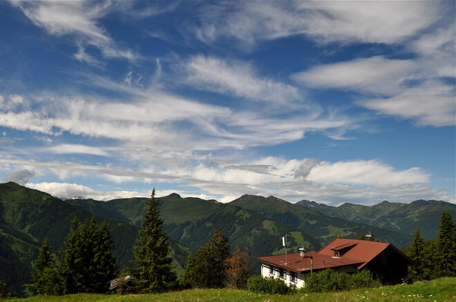 Cirruswolken über der Jahnhütte