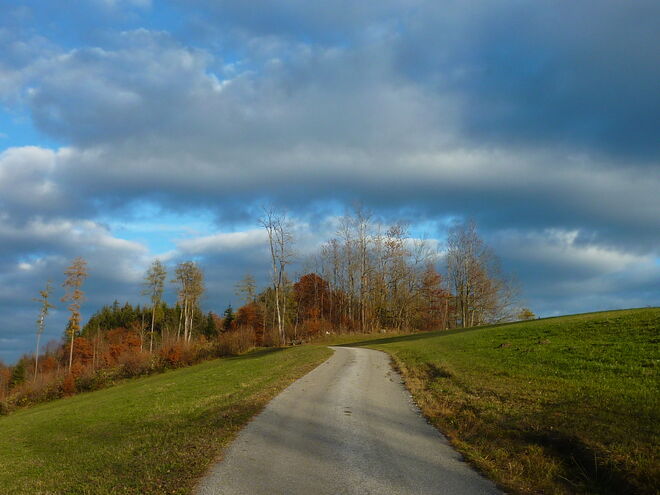 Himmelblau bis grau