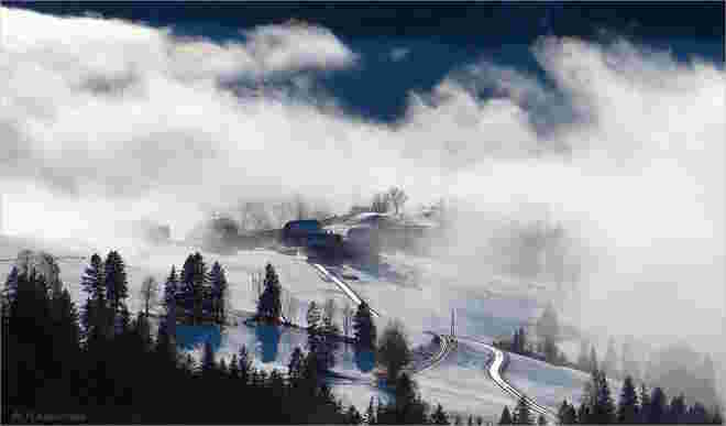 Dörfl im Nebel