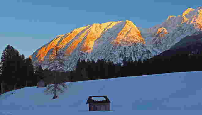 Alpenglühen am Grimming